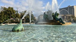 Sculptures spraying water in the fountain at the middle of Logan Circle along the Benjamin Franklin Parkway in Philadelphia